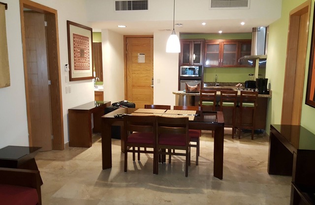 Grand Mayan 1 bedroom w/kitchen