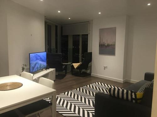 GRAND SERVICED APARTMENT*