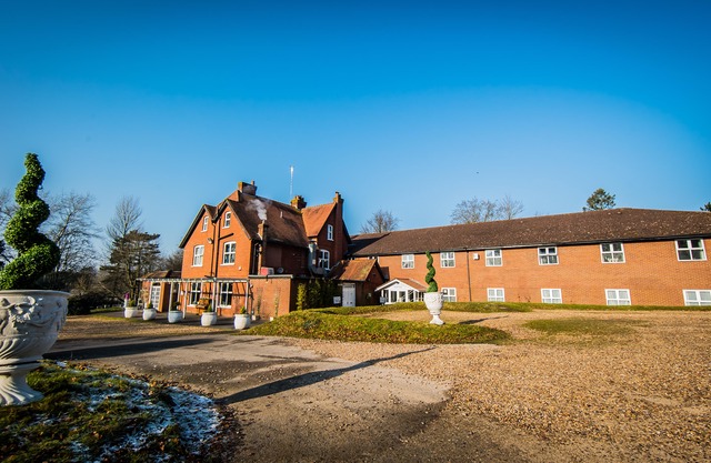 Gray Manor Hotel