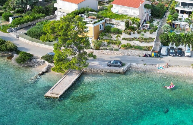 Great Beachfront Apartment in Windsurfing Paradise!