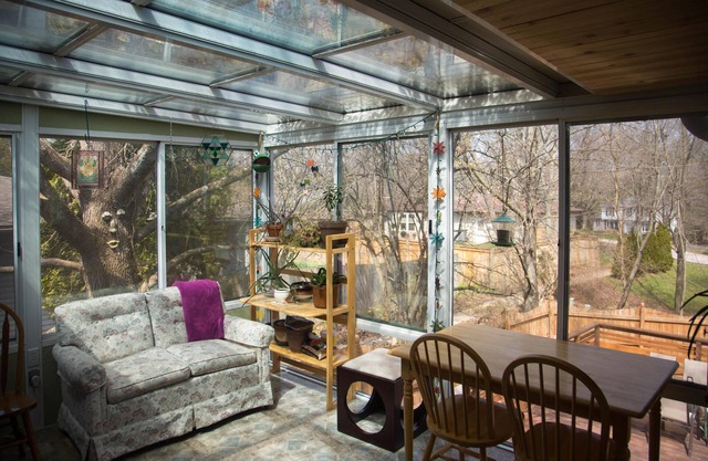 Great for families, graduation or IU sporting events