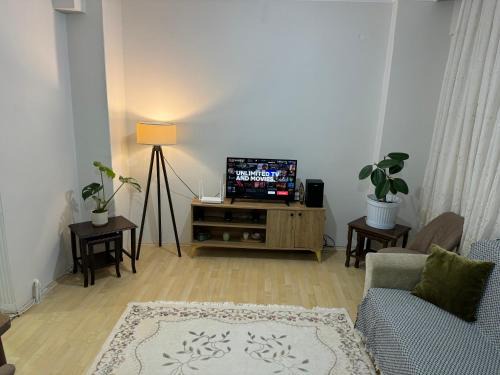 Great location and Cozy House!