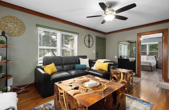 Great Location+Explore+2BRHome|King Beds