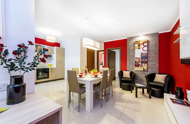 Green 1: Two-Bedroom Apartment in St. Julian's