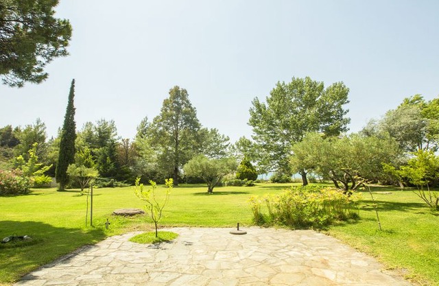 Greenlea Beachfront Villa, Spathies
