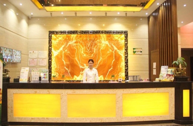 GreenTree Inn Guangzhou Chimelong Paradise Yuangang Metro Station Hotel