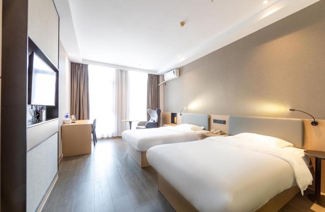 GreenTree Inn JiangSu NanJing South Railway Station South Square Express Hotel