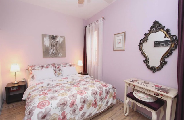GRISIA One-bedroom Apartment