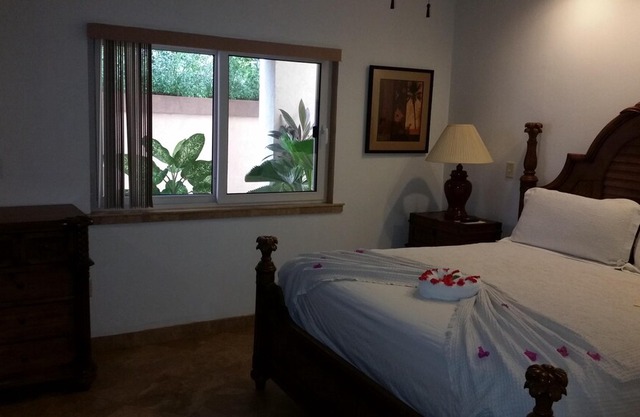 GROUND FLOOR AT INFINITY BAY, 2 Bedroom, 2 bathroom, Luxury Condo