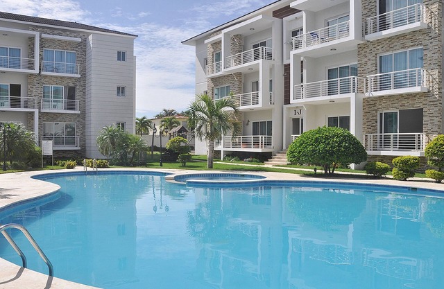 Groundfloor central condo in Sosua with pool, fully furnished/equipped