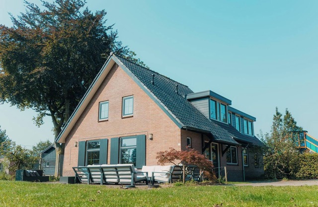 Group farm for 20 people