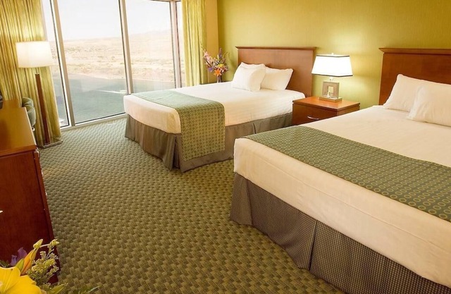 Group Vacation! 3 Riverview Units, Pool, Restaurants, Bar, Game Room, Casino!