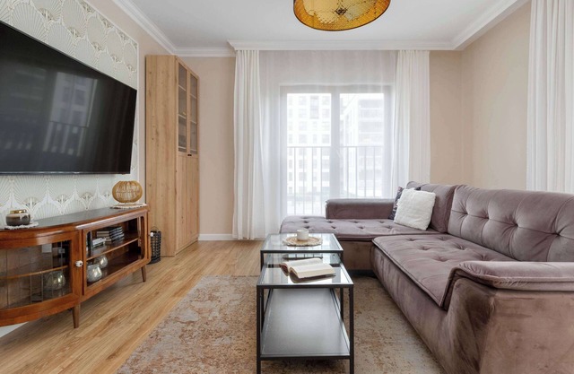 Grudziądzka 6A Gdańsk | Large Apartment with Gym, Parking and Air Conditioning