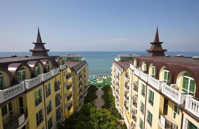 GT Taliana Beach Residence