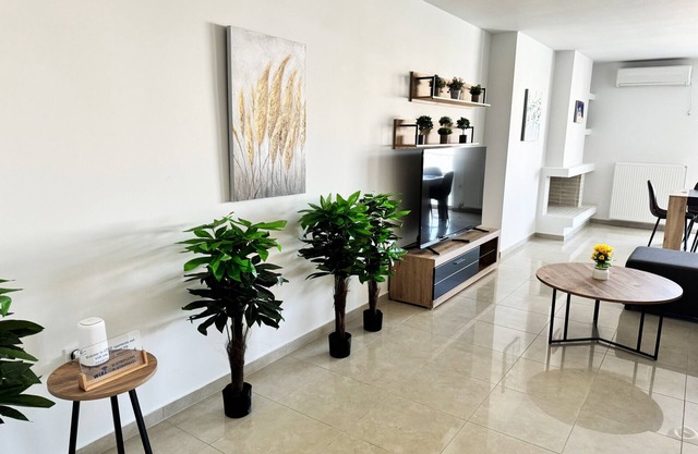 Gtrip Nea Smyrni Floor Apartment 6F