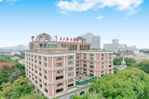 Guangdong Victory Hotel -free shuttle bus to Canton Fair Venue