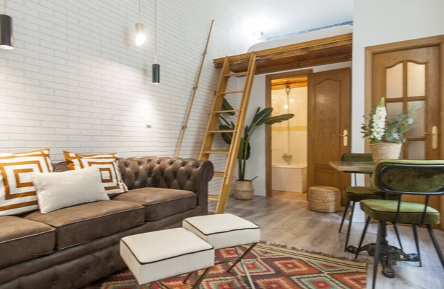 Guernica II-Modern apartment near Atocha Station