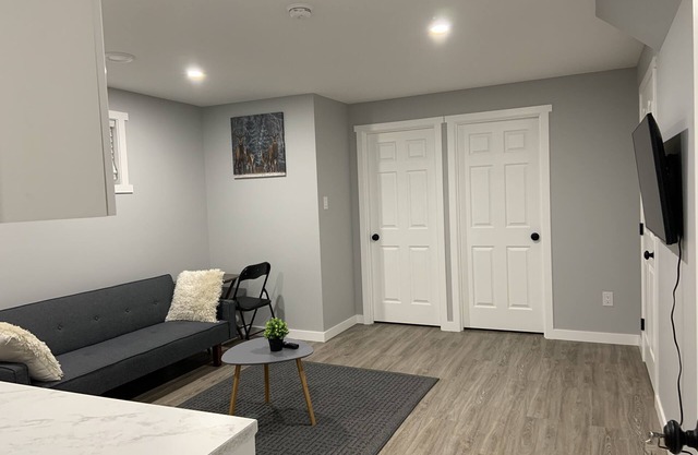 Guest Home in Regina - Feels like Home
