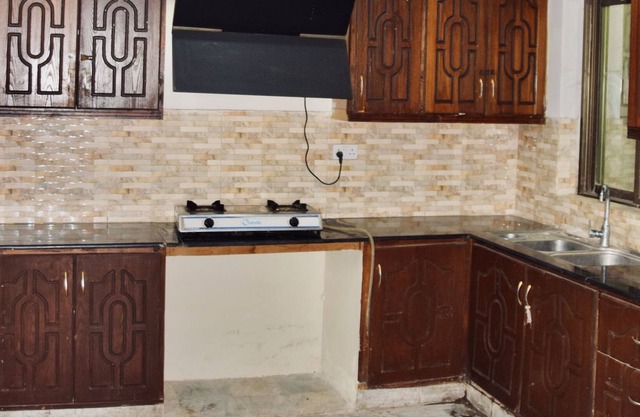 Guest House/ hotel in G13/3