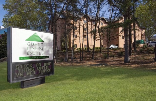 Guest Inn & Suites - Midtown Medical Center