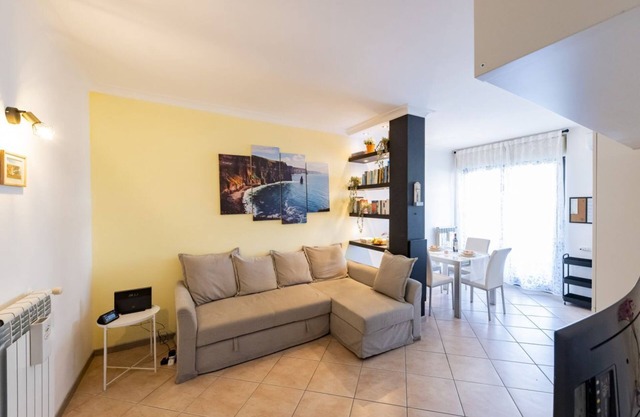 GuestHost - Cozy Flat 700mt from the Sea + Parking