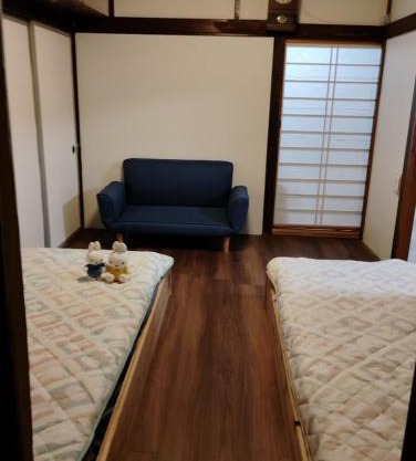 Guesthouse MARU 1日1組 貸切の民泊 丸 ファミリー グループ向け民家の宿 Vintage House, Parking, Wifi