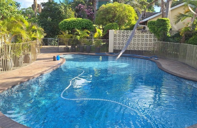 Guesthouse With Green Garden and Pool - 2102