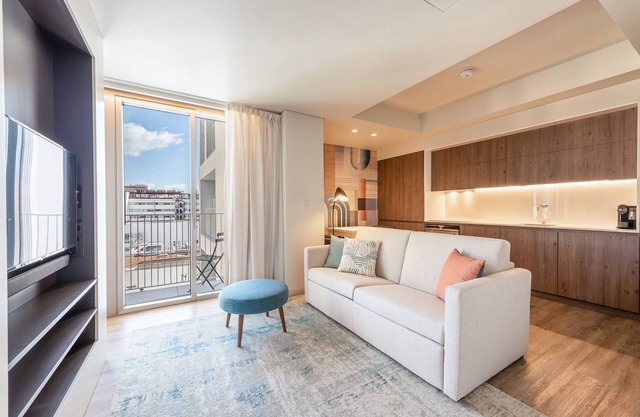 GuestReady - Midcentury Studio with Balcony in Santos (501)
