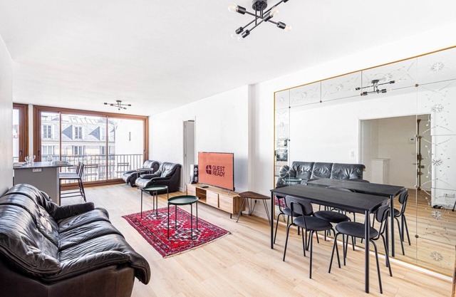 GuestReady - Stylish Stay in the Heart of Javel