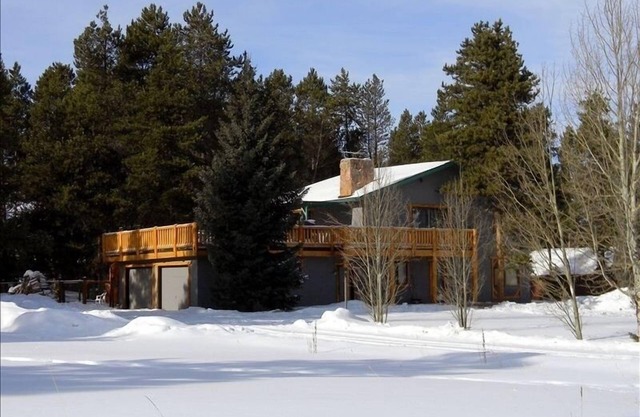 Guests Love It! Dog Friendly, Close to Winter Park, Hot Tubs, Pool, Club Pass