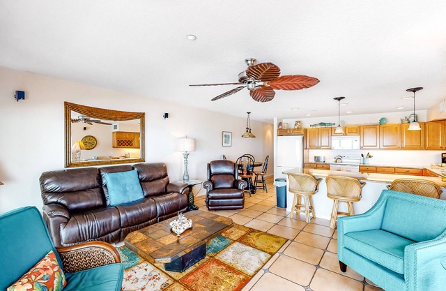 Gulf-front condo with amazing water views - steps to the beach