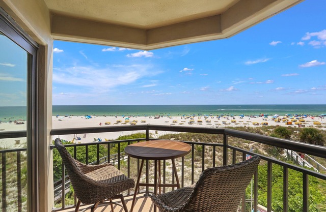🌊 Gulf Front Condo — Gulf Strand Resort, St. Pete Beach