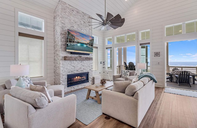 Gulf-Front & Gorgeous at Cinnamon Shore South + Resort-Like Amenities!
