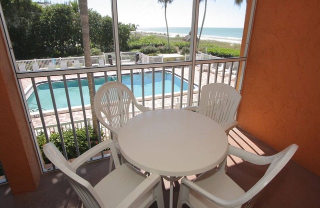 Gulfside 2BR Condo–Silver Sands #257S