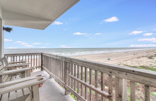 Gulfstream Corner Unit 418 | Wraparound Beachfront Balcony | Pool, Hot Tub
