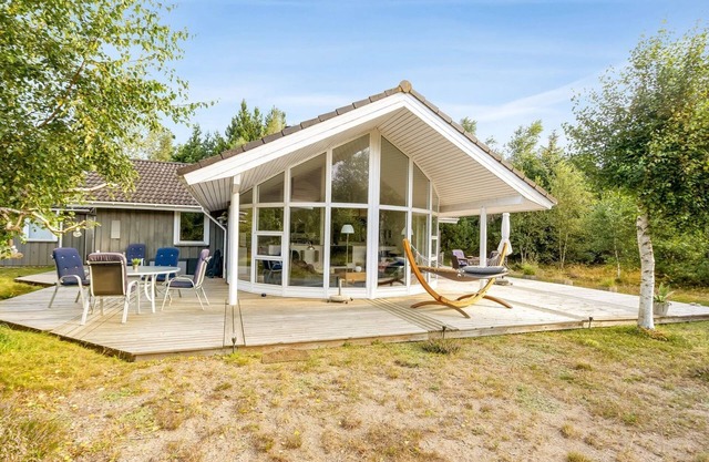 "Guri" - 600m to the fjord by Interhome