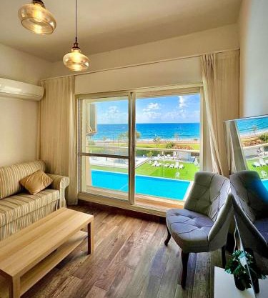 GW212 Gugel Waves Amazing Seaview Pool Apartments