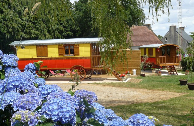 Gypsy caravan Great comfort- 20km beaches
