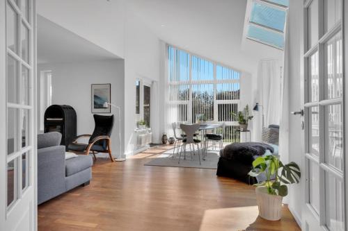 Hølken 14, Comfortable Vacation Home In The Town Of Løkken