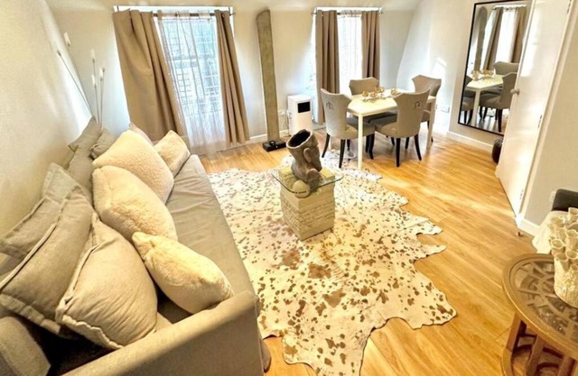 H4: Fantastic Apartment - 100m from Piccadilly Circus