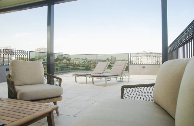 H41 Luxury Suites