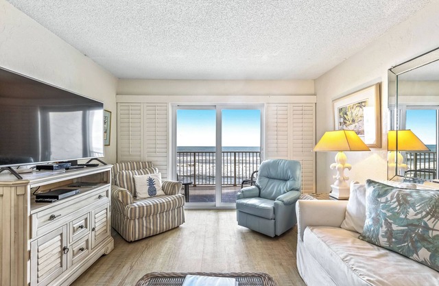 HA310- Hacienda del Sol 1 Lovely, direct beachfront 2 bedroom 2 bath condo
