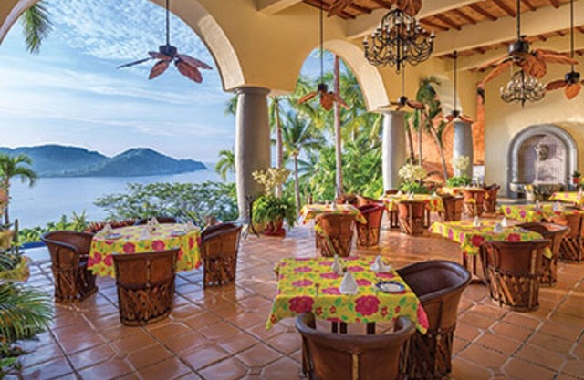 Hacienda-style atmosphere … Ahhh!