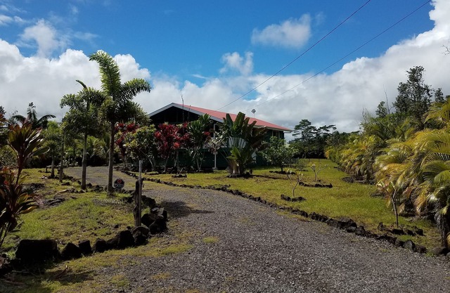 Hale Hulili Located in Beautiful Hawaiian Paradise Park