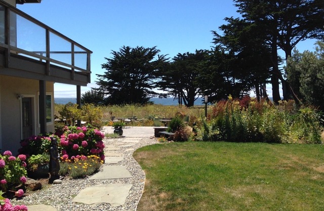 Half Moon Bay - Expansive Ocean Views