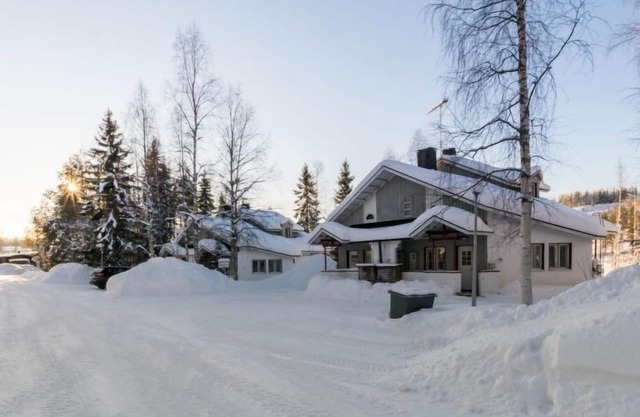 Hallantytär B4 Paritalo by Interhome