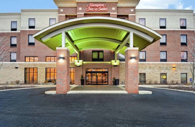 Hampton Inn & Suites Detroit-Canton