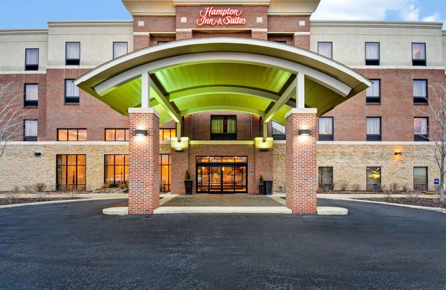 Hampton Inn & Suites Detroit-Canton