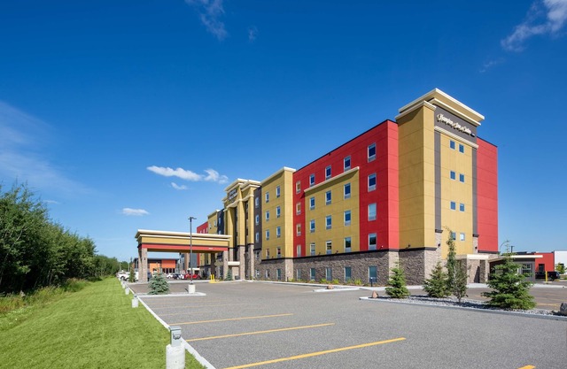 Hampton Inn & Suites Edmonton St. Albert