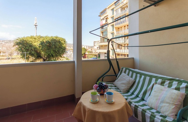 Happy Apartment Nettuno Close To Sea, Catania, Italy